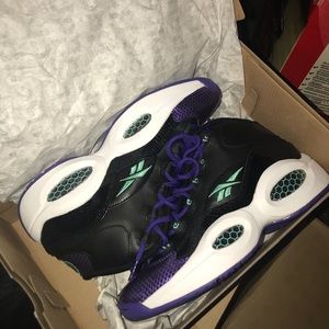 Grade school shoe 6.5y